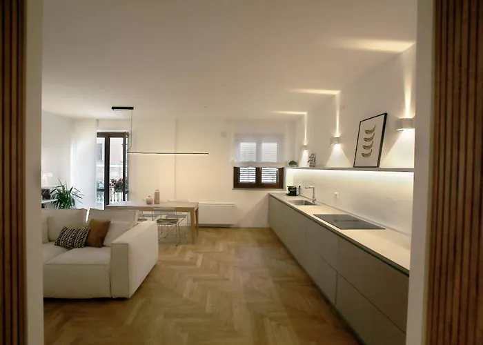 Garibaldi Living דירה *