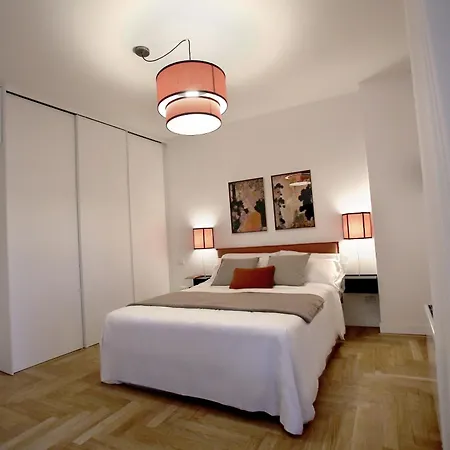 Garibaldi Living Apartment *